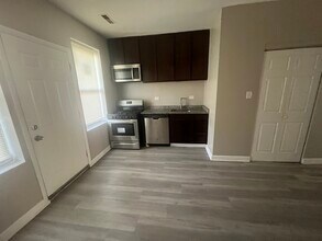 1416 E 68th St in Chicago, IL - Building Photo - Building Photo