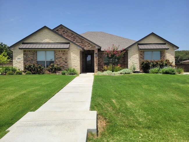 property at 3046 Heritage Lp