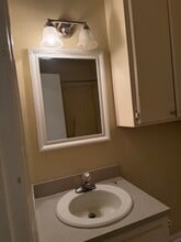 836 Western Ave, Unit 1 in Rocky Mount, NC - Building Photo - Building Photo