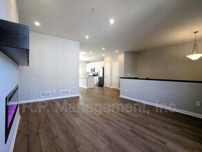 2281 Polar Wy in St. Paul, MN - Building Photo - Building Photo