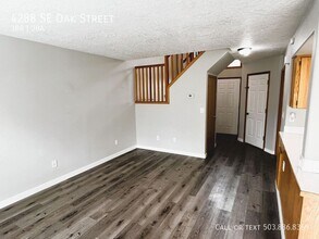 4288 SE Oak St in Hillsboro, OR - Building Photo - Building Photo