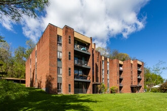 Kensington Terrace in Pittsburgh, PA - Foto de edificio - Building Photo