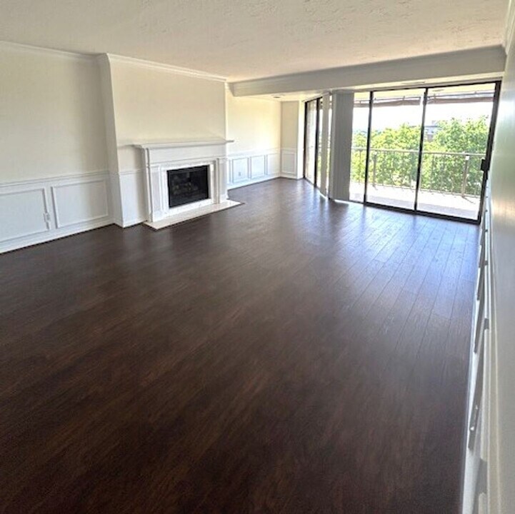 426 S 1000 E-Unit -#406 in Salt Lake City, UT - Building Photo