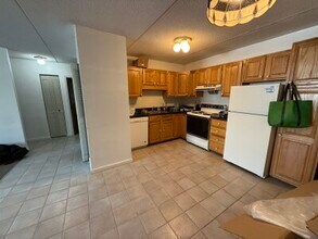 79 Gardner St, Unit 34 in Boston, MA - Foto de edificio - Building Photo