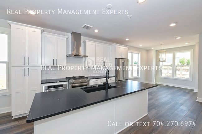 property at 2140 Terwilliger Terrace