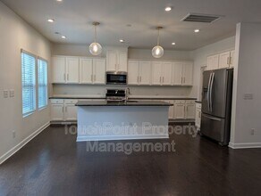 5906 Fenway Dr in Charlotte, NC - Building Photo - Building Photo