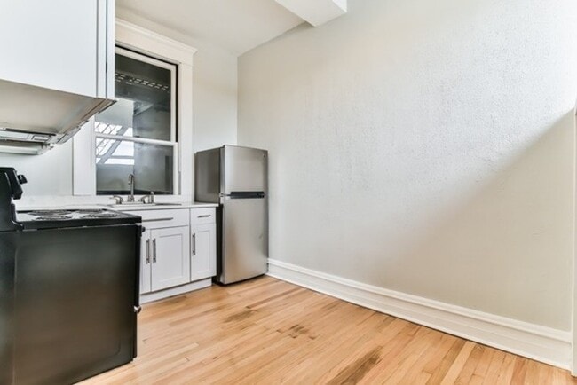 2800 N Pine Grove Ave, Unit 6G in Chicago, IL - Foto de edificio - Building Photo