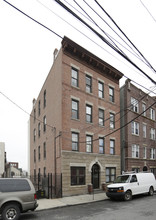 2 Waverly Pl in Yonkers, NY - Foto de edificio - Building Photo