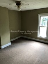 1020 W Kalamazoo Ave in Kalamazoo, MI - Building Photo - Building Photo