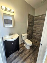 813 N 41st St in Philadelphia, PA - Building Photo - Building Photo