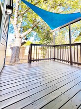 920 Sirocco Dr, Unit A in Austin, TX - Foto de edificio - Building Photo