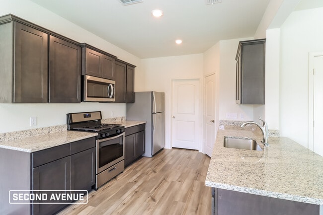 13803 Roosevelt Arch Dr in Ponder, TX - Building Photo - Building Photo