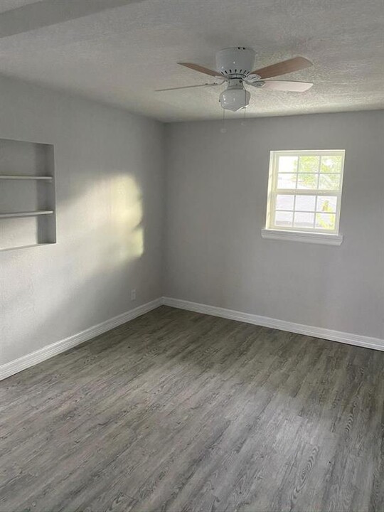 2518 Lidstone St in Houston, TX - Building Photo