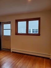 55 Juniper Rd in Port Washington, NY - Building Photo - Building Photo