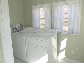 6234 E V Ave in Vicksburg, MI - Building Photo - Building Photo