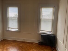 48 Front St, Unit Floor 2 in North Arlington, NJ - Foto de edificio - Building Photo