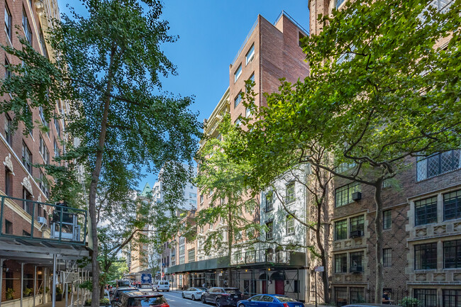 The Finch in New York, NY - Foto de edificio - Building Photo