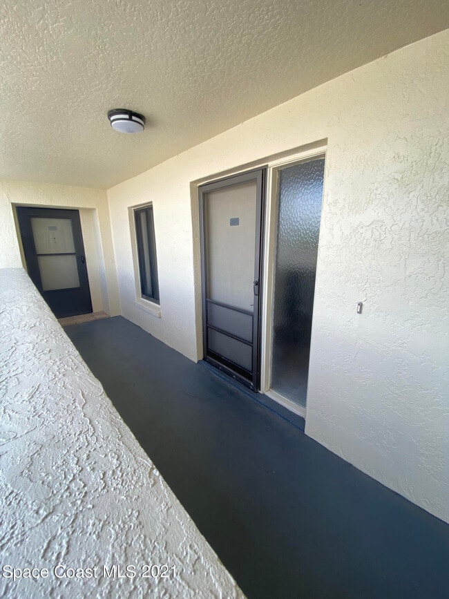 200 International Dr in Cape Canaveral, FL - Building Photo - Building Photo