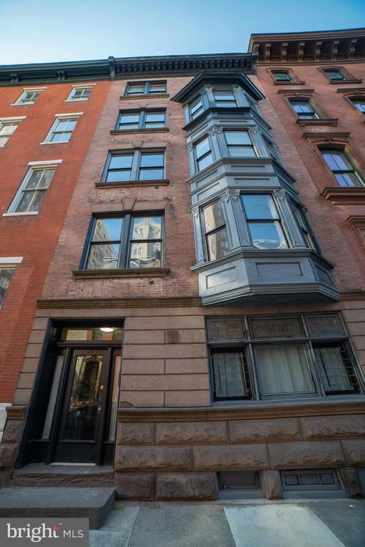 1904 Spruce St in Philadelphia, PA - Building Photo - Building Photo