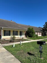 412 Cane Dr in Lafayette, LA - Foto de edificio - Building Photo