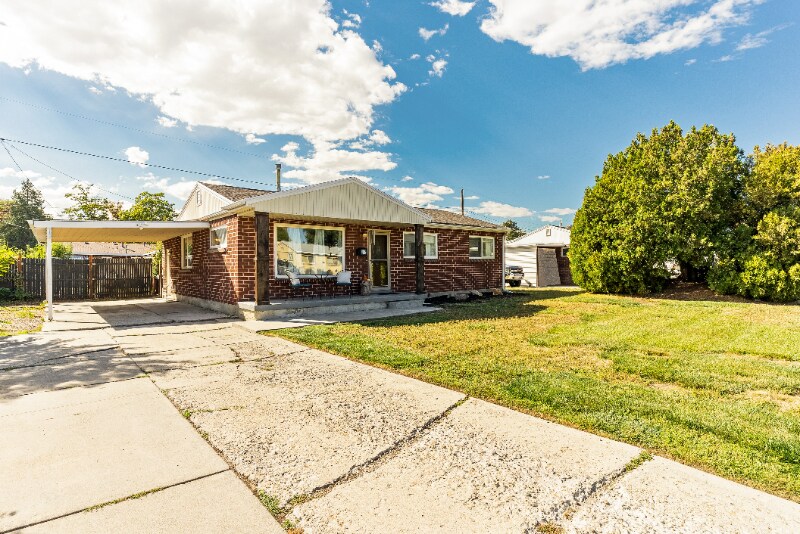 1435 Nanette Dr in West Valley City, UT - Foto de edificio