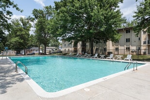 Glenarden Apartments in Lanham, MD - Building Photo