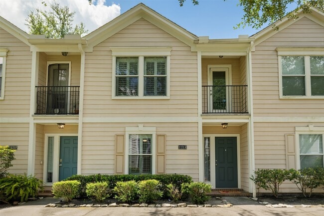 property at 1131 W 24th St