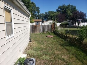 4003 High Meadow Ln in Bellevue, NE - Building Photo - Building Photo