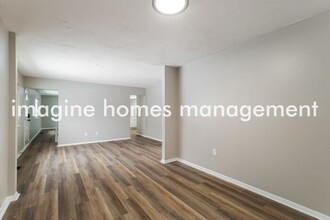 826 Rosetree Ln in Cincinnati, OH - Building Photo - Building Photo
