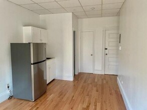 854 Beacon St, Unit 11 in Boston, MA - Foto de edificio - Building Photo