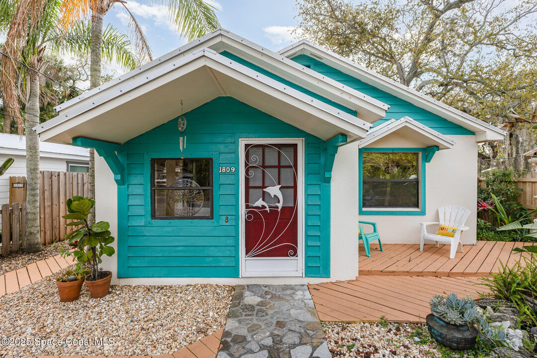 1809 Fletcher St in Melbourne, FL - Building Photo