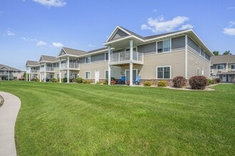 Knots Landing in De Pere, WI - Foto de edificio - Building Photo