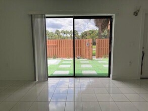 160 Heritage Way in West Palm Beach, FL - Building Photo - Building Photo