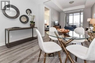 150 Main St W in Hamilton, ON - Building Photo - Building Photo