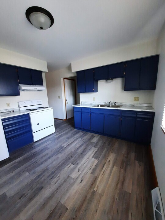 3213 Pomona Dr in Eau Claire, WI - Building Photo