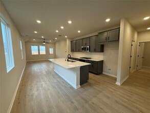 179 Kings Cyn Dr in Dripping Springs, TX - Building Photo - Building Photo