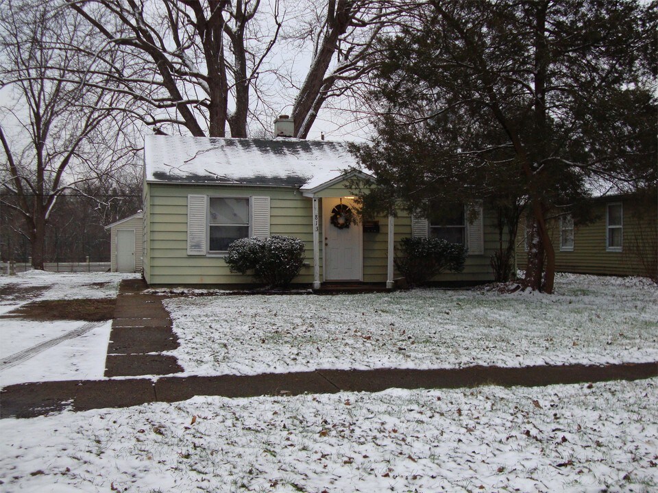 813 Bryan St in South Bend, IN - Building Photo