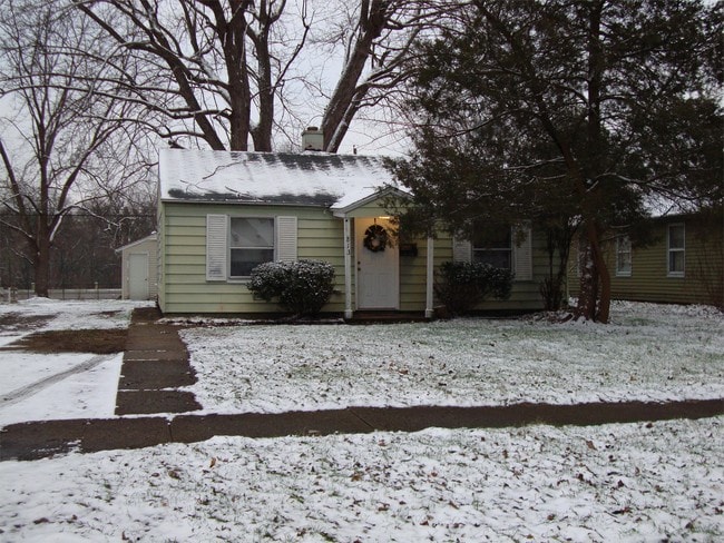 property at 813 Bryan St
