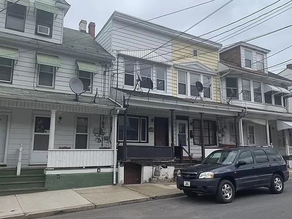 property at 453 S Shamokin St