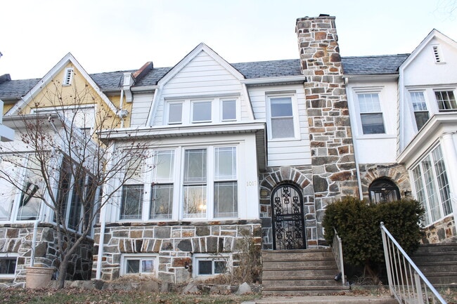 property at 1012 E 36th St