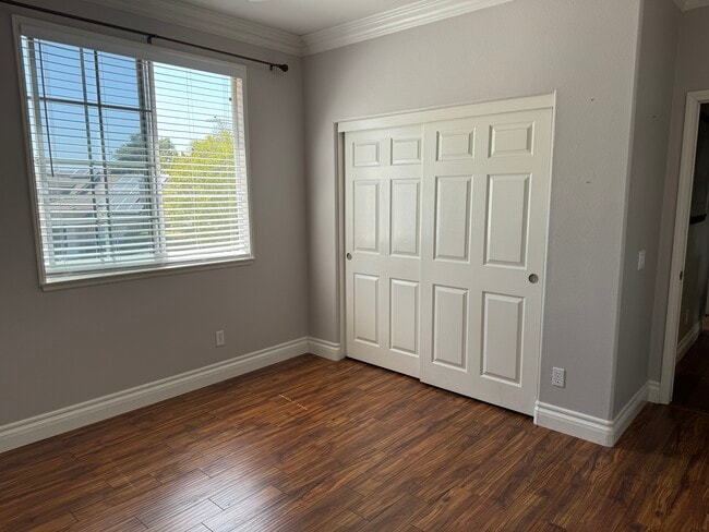 484 Vista Creek Cir in Simi Valley, CA - Building Photo - Building Photo