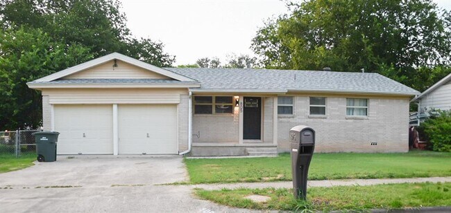 property at 805 S 13th St