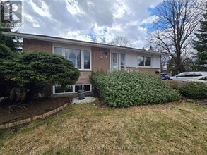 3 Lane Ct in Halton Hills, ON - Building Photo - Building Photo