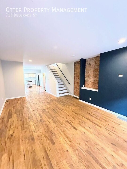 713 Belgrade St in Philadelphia, PA - Building Photo