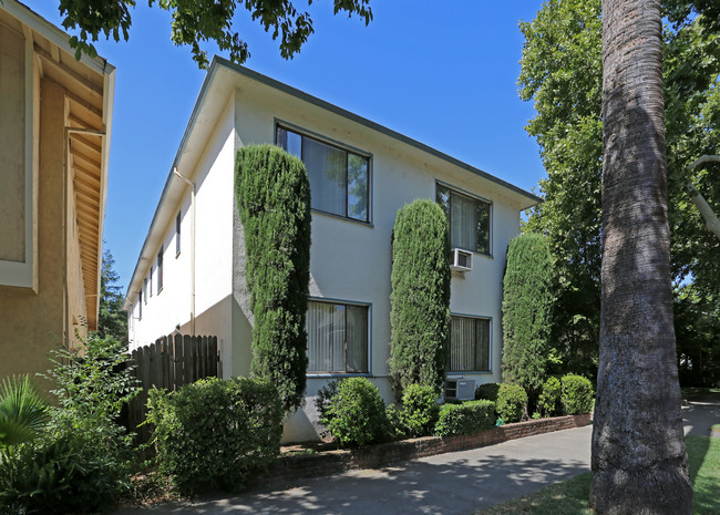 2216 O St in Sacramento, CA - Foto de edificio - Building Photo