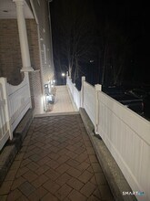 88 Maple Tree Ave in Stamford, CT - Building Photo - Building Photo