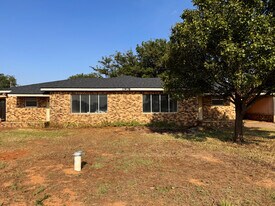 1908 Inler Ave in Lubbock, TX - Building Photo