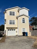 4504 Lee Ave in Virginia Beach, VA - Building Photo