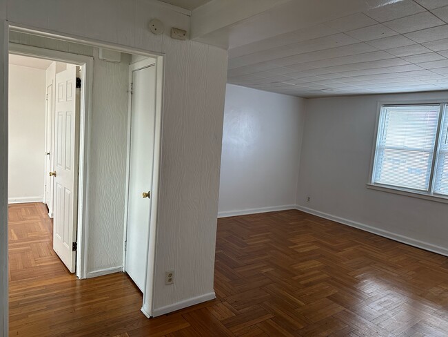 2 Corbin Ct, Unit 2-B in Wilmington, DE - Building Photo - Building Photo