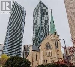 1080-1080 Bay St.